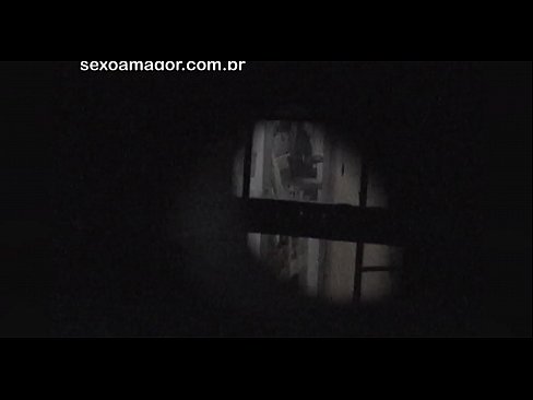 ❤️ Si Blondie ay lihim na nakunan ng video ng isang voyeur ng kapitbahayan na nakatago sa likod ng mga guwang na brick ❤️❌ Magandang porn sa porn tl.rionews.top ☑